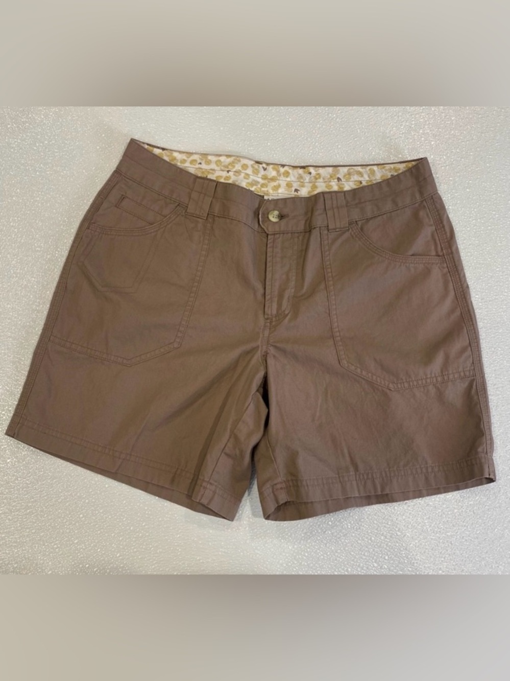 Columbia Brown Shorts Size 6 | EUC | 6.5” Inseam